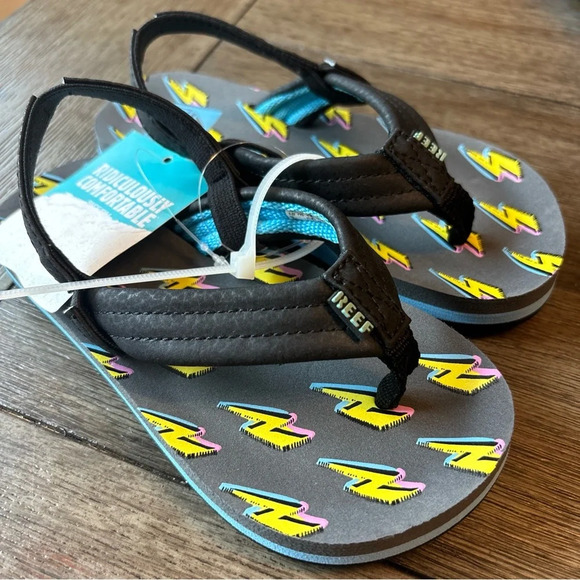 Reef Ahi Bolt Sandals - Picture 1 of 9